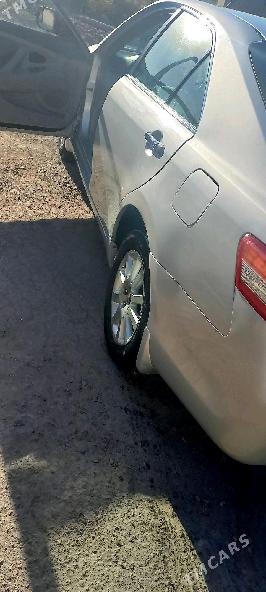 Toyota Camry 2010 - 155 000 TMT - Кёнеургенч - img 6