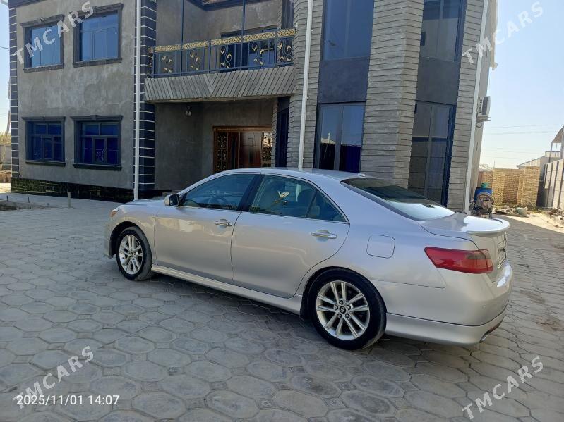 Toyota Camry 2007 - 119 000 TMT - Байрамали - img 4