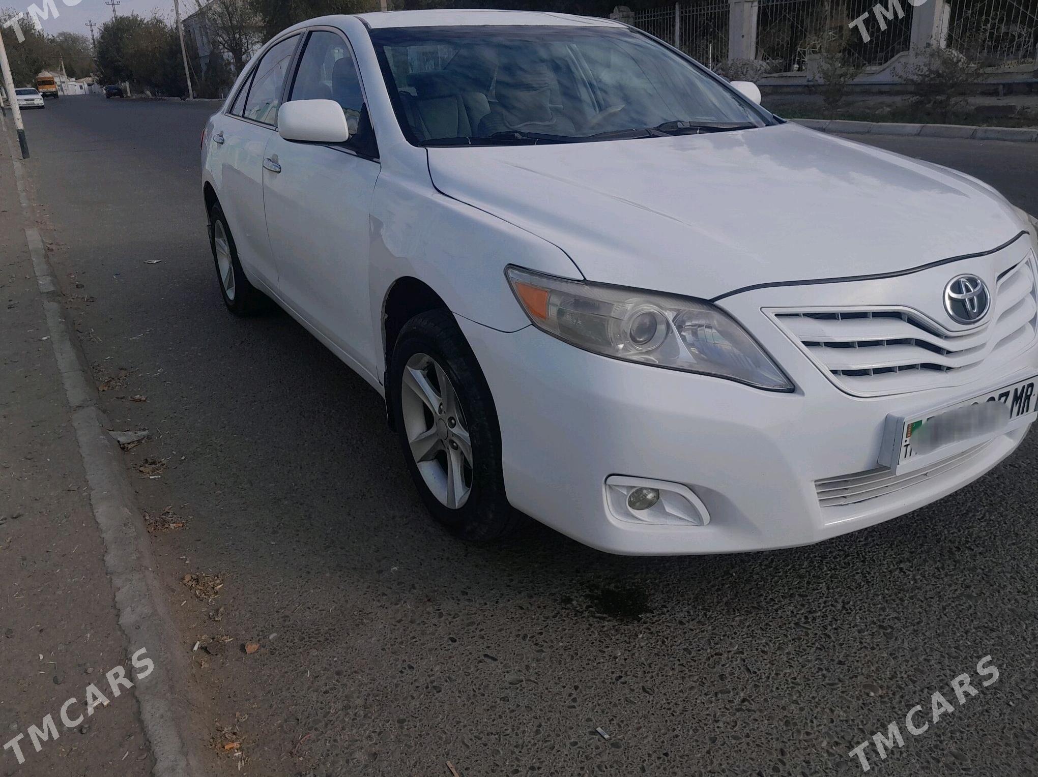 Toyota Camry 2010 - 125 000 TMT - Байрамали - img 2