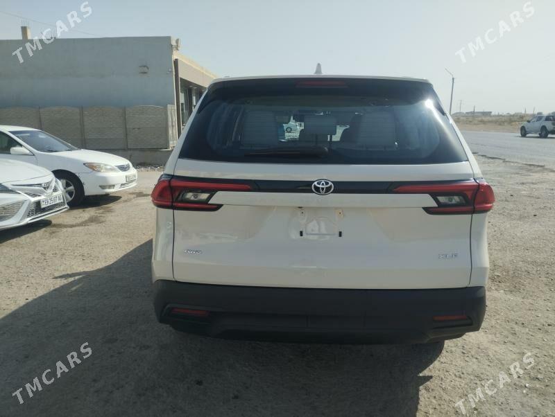 Toyota Grand Highlander 2023 - 700 000 TMT - Мары - img 3