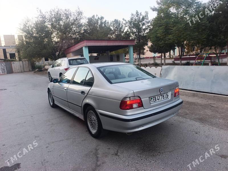 BMW 528 1999 - 79 000 TMT - Türkmenabat - img 4