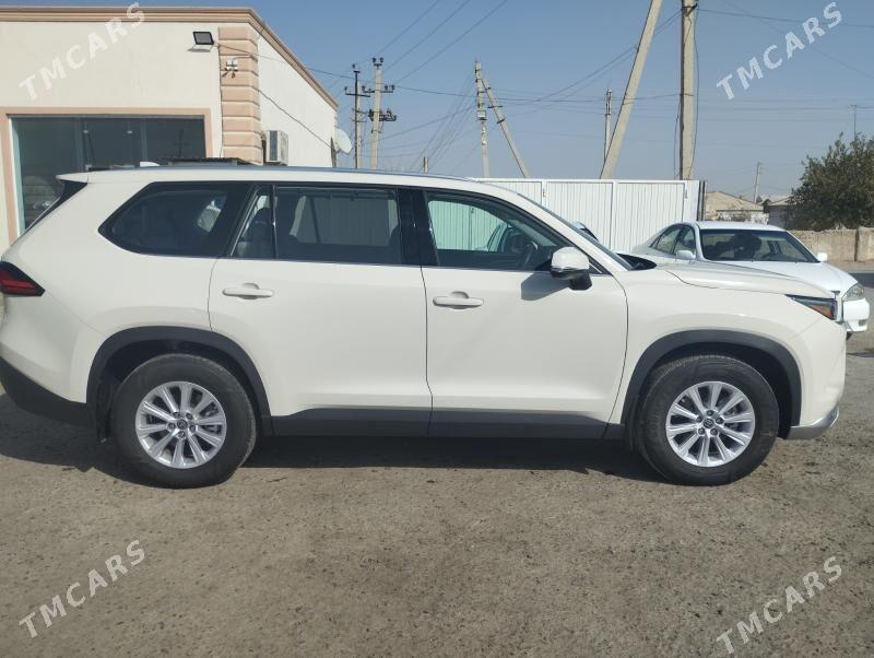 Toyota Grand Highlander 2023 - 700 000 TMT - Мары - img 4