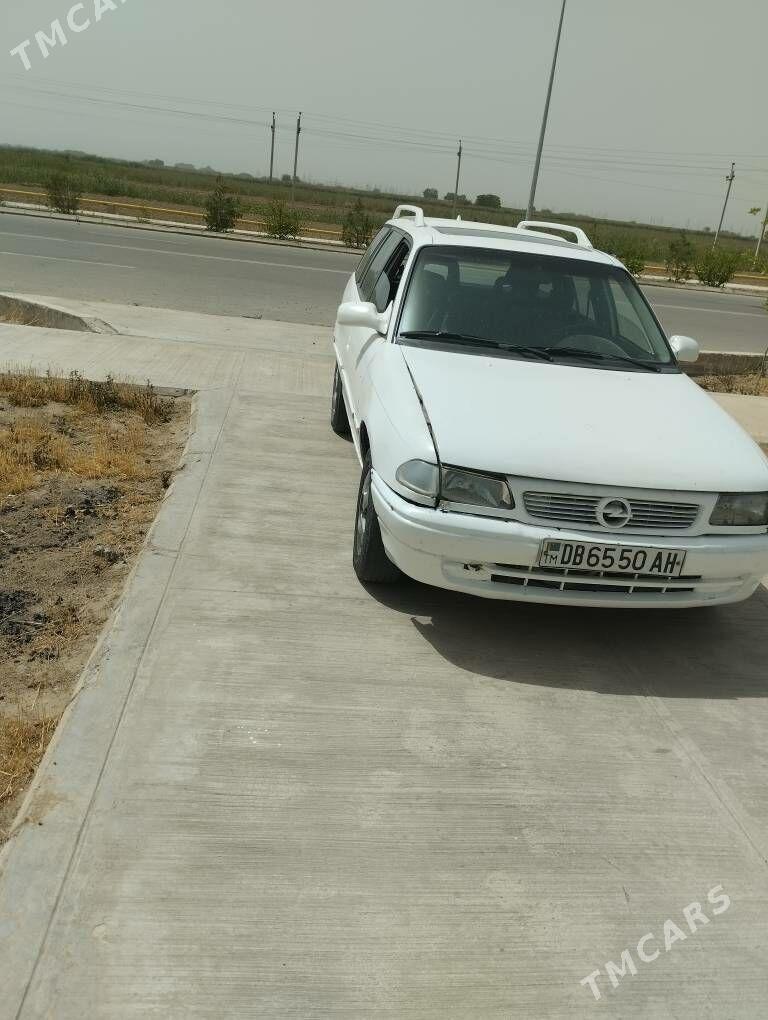 Opel Astra 1996 - 35 000 TMT - Täze zaman - img 3
