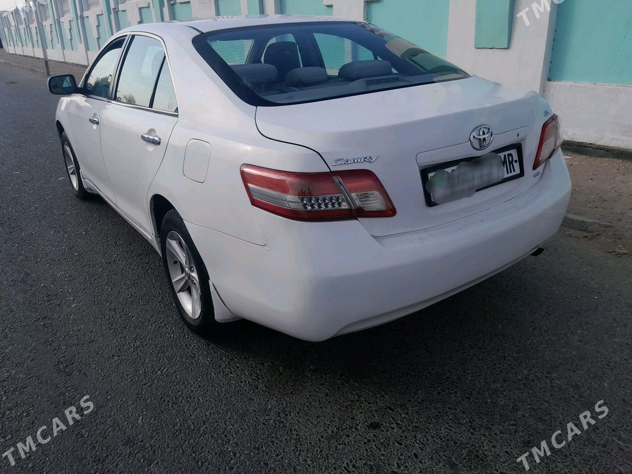 Toyota Camry 2010 - 125 000 TMT - Байрамали - img 4