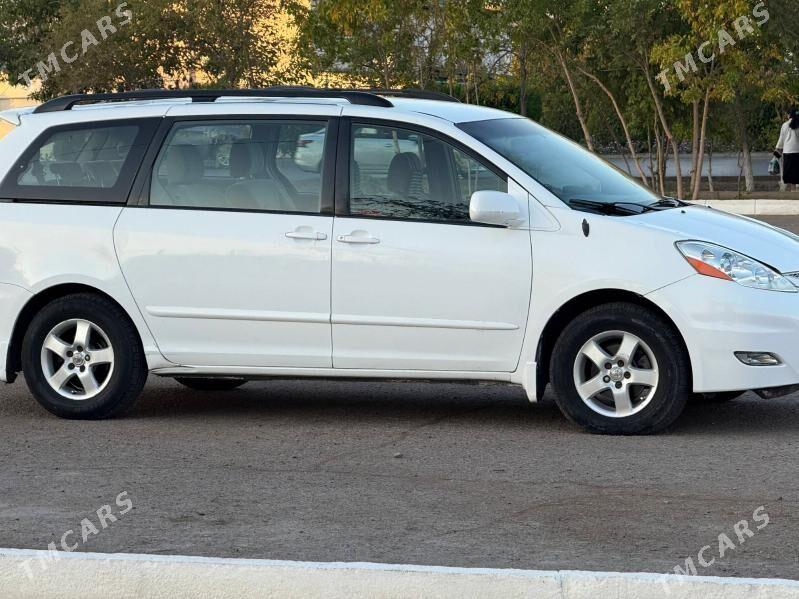 Toyota Sienna 2009 - 206 000 TMT - Дашогуз - img 6