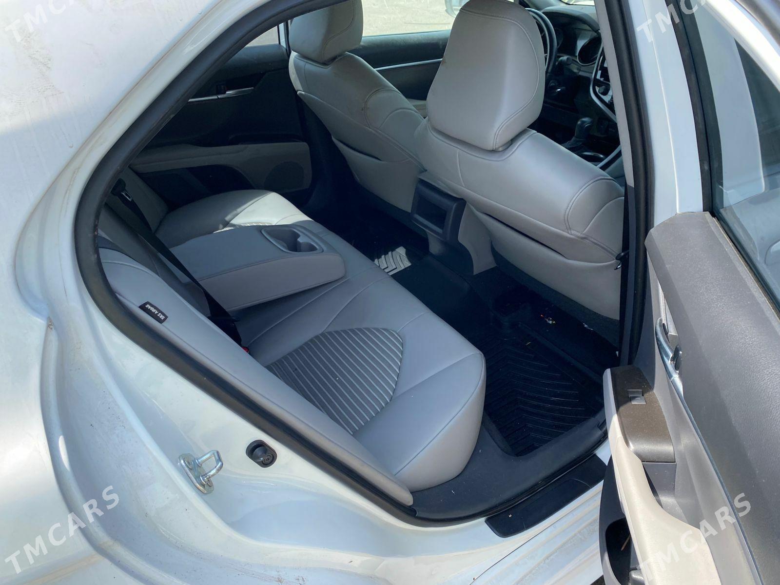 Toyota Camry 2021 - 300 000 TMT - Мары - img 5