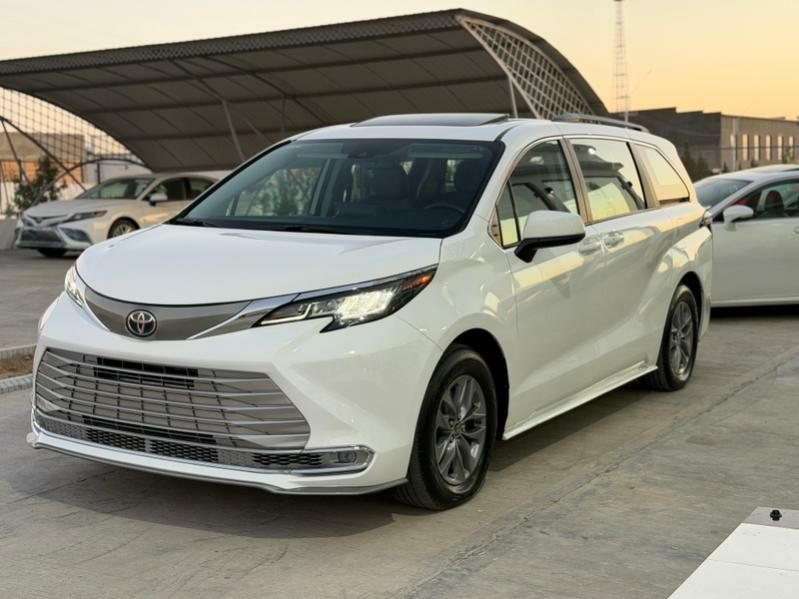 Toyota Sienna 2022 - 500 000 TMT - Balkanabat - img 3