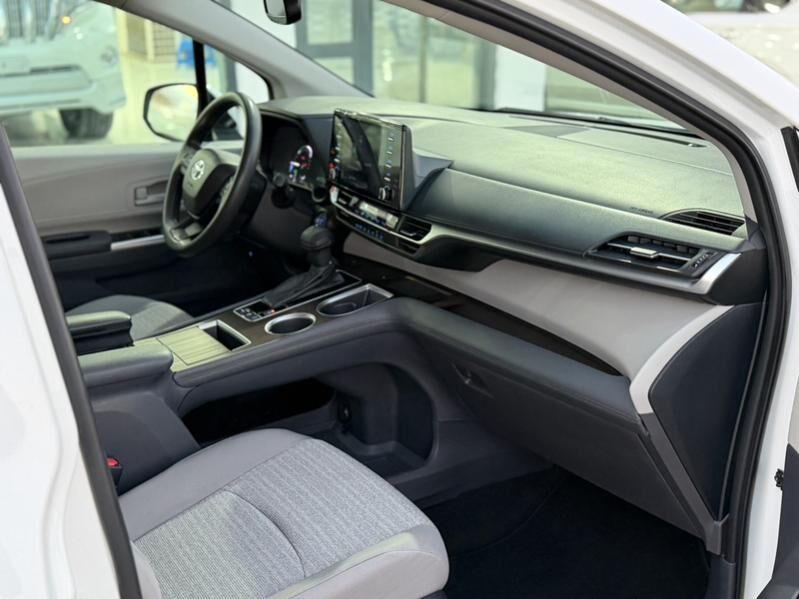 Toyota Sienna 2022 - 500 000 TMT - Balkanabat - img 8