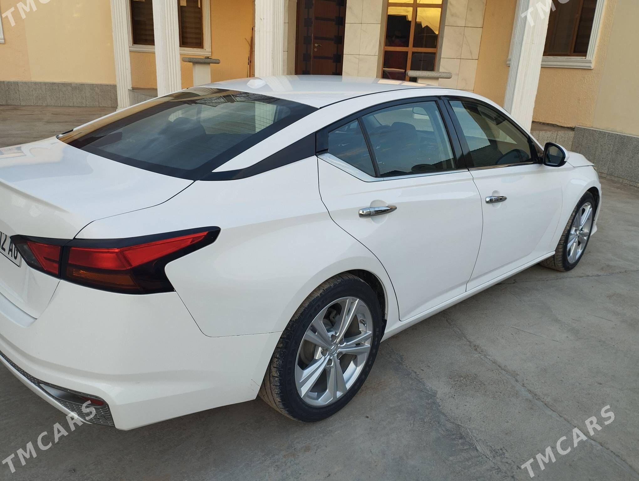 Nissan Altima 2019 - 175 000 TMT - Чоганлы - img 4