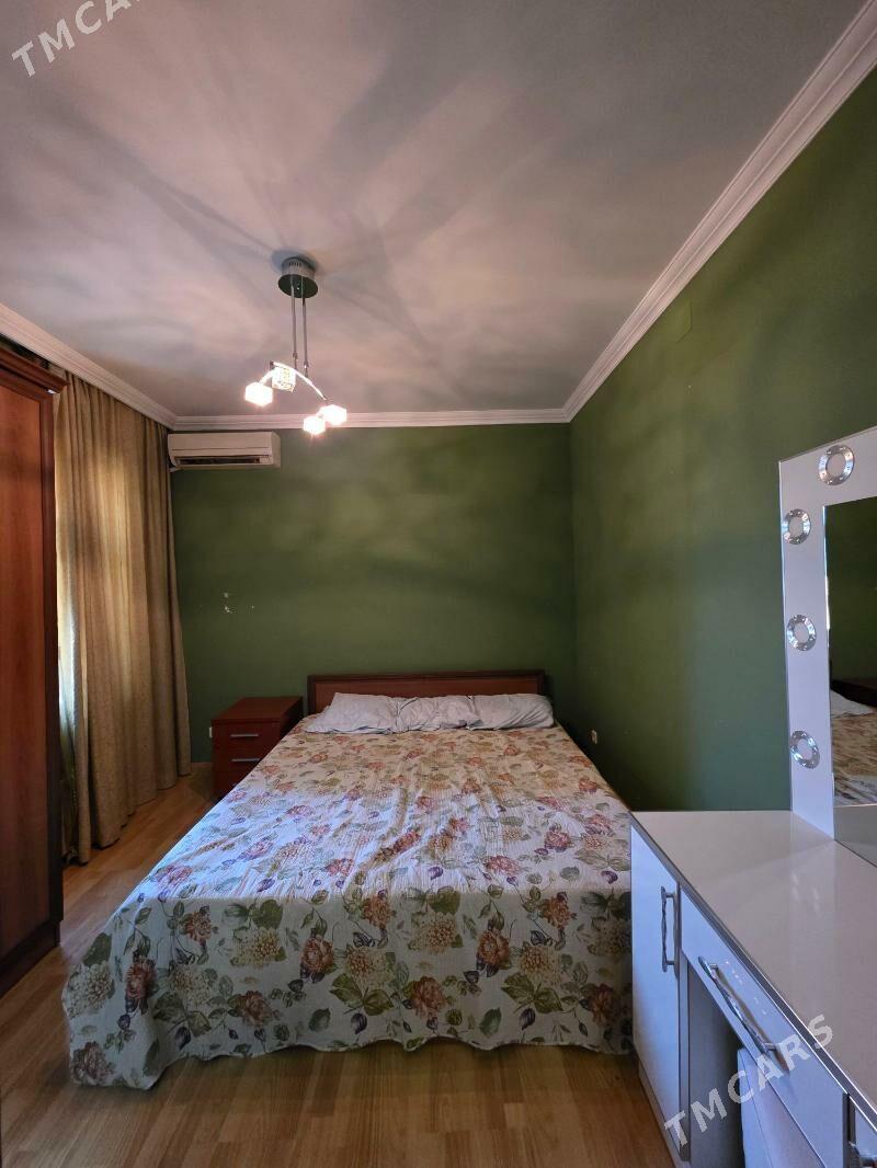 MIR-4. 3-KOMNAT. KWARTIRA - Parahat 4 - img 4