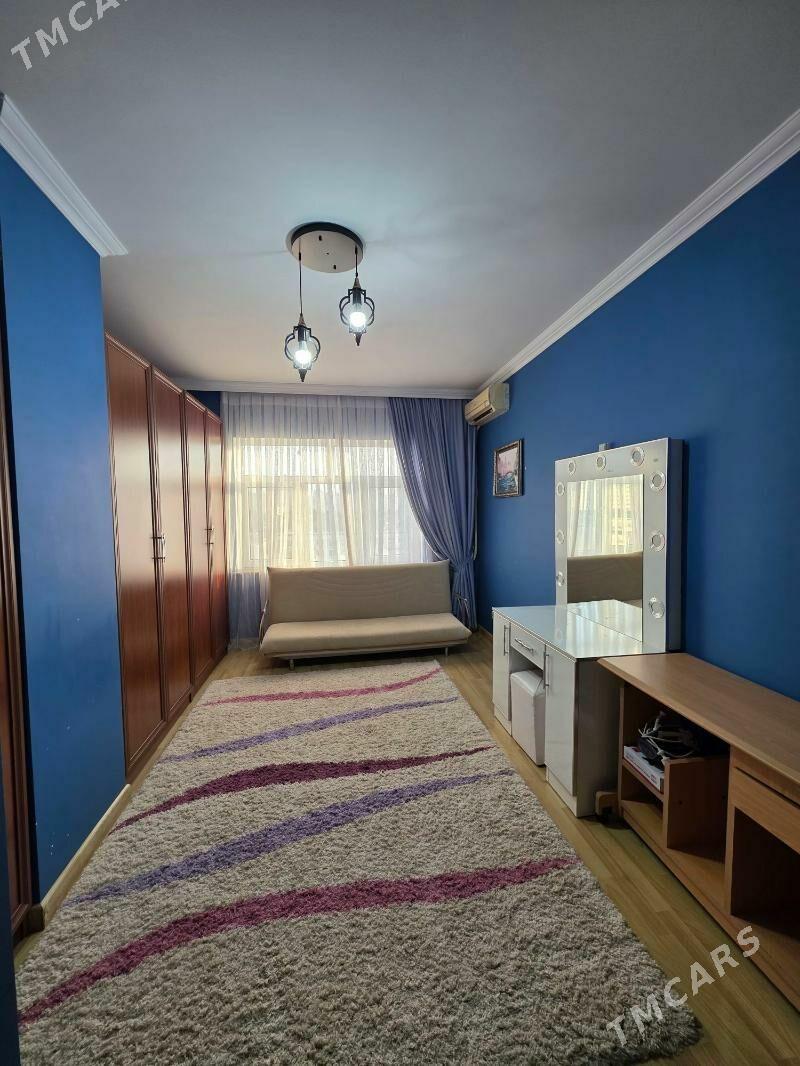 MIR-4. 3-KOMNAT. KWARTIRA - Parahat 4 - img 3