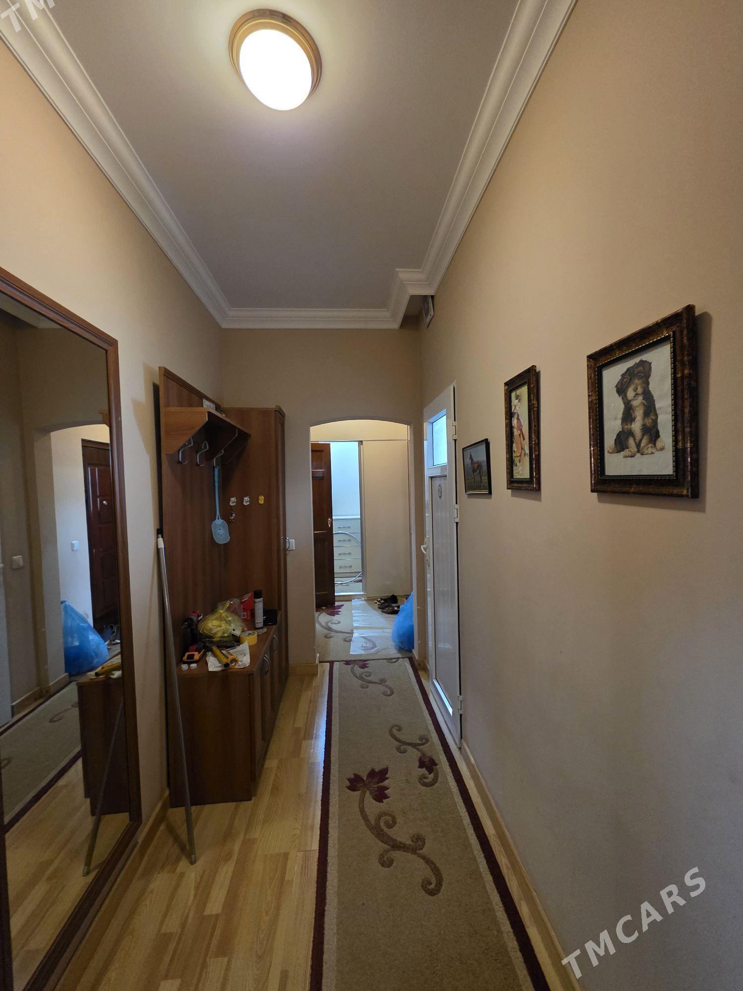 MIR-4. 3-KOMNAT. KWARTIRA - Parahat 4 - img 7