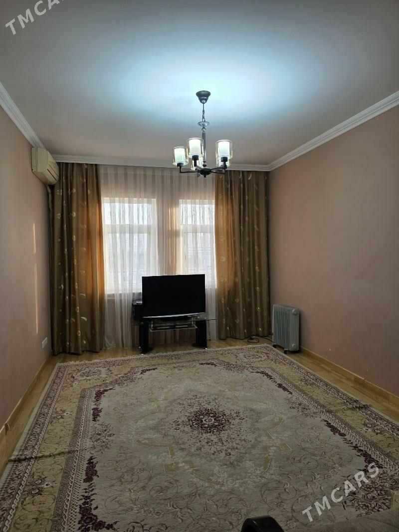 MIR-4. 3-KOMNAT. KWARTIRA - Parahat 4 - img 1