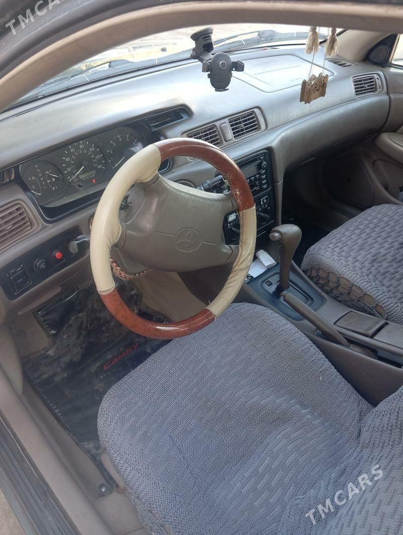 Toyota Camry 2000 - 140 000 TMT - Кёнеургенч - img 3