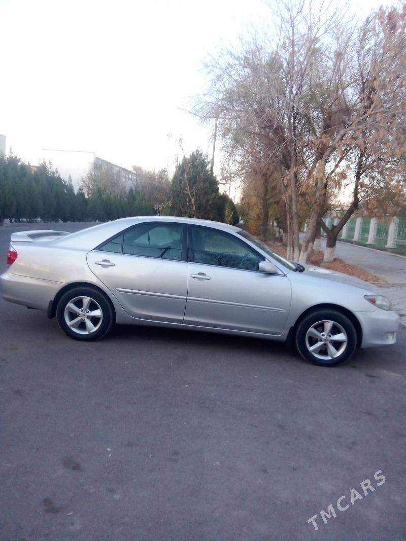 Toyota Camry 2005 - 180 000 TMT - Дашогуз - img 3