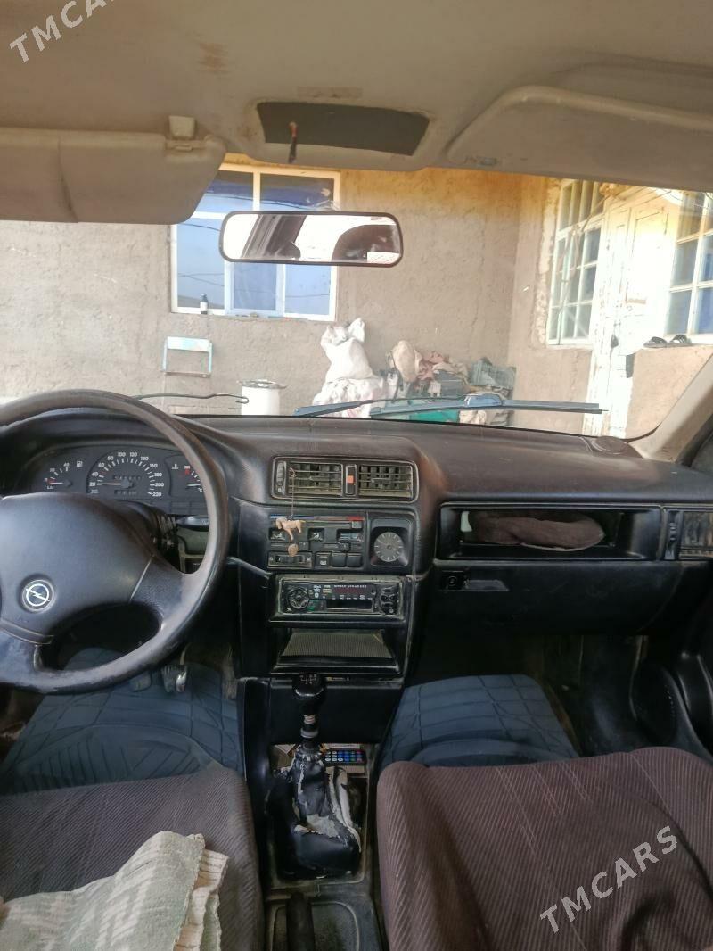 Opel Vectra 1992 - 24 000 TMT - Мургап - img 6