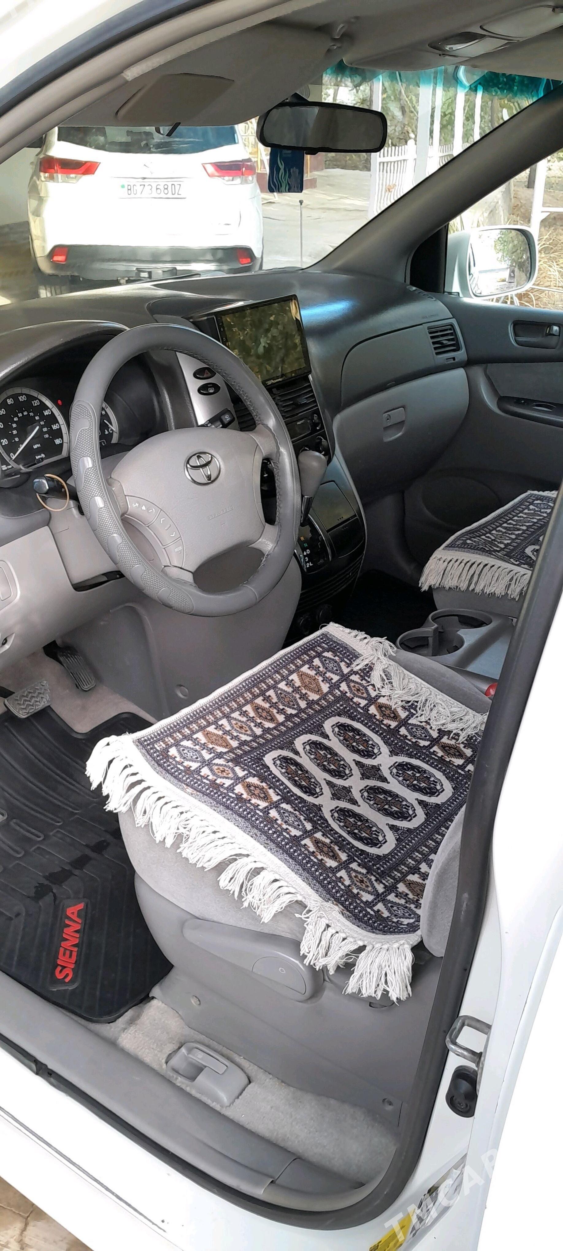 Toyota Sienna 2006 - 255 000 TMT - Акдепе - img 2