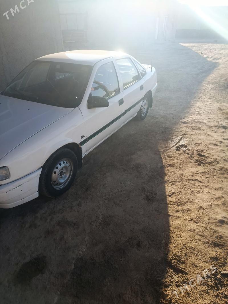 Opel Vectra 1992 - 24 000 TMT - Мургап - img 3