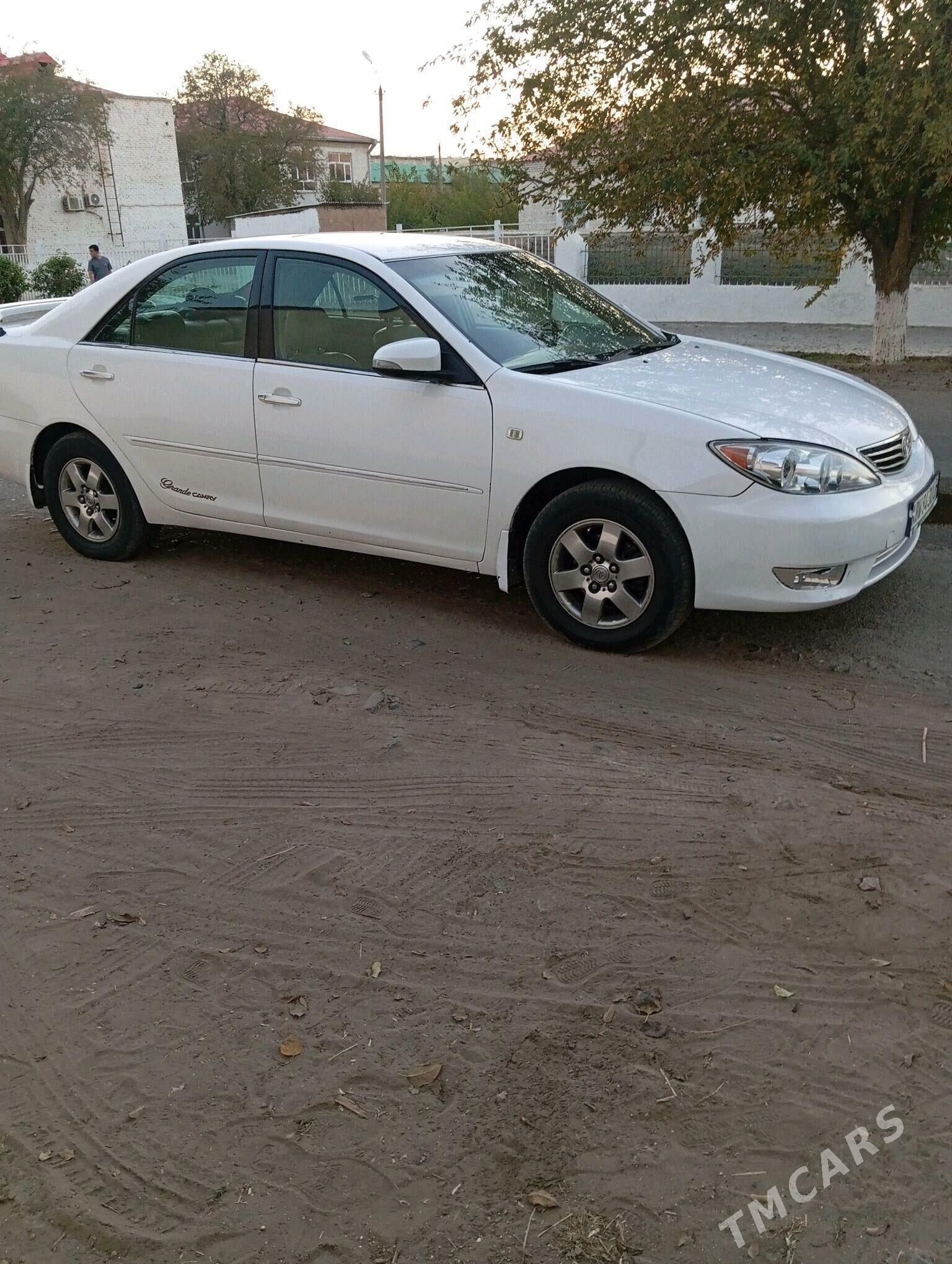 Toyota Camry 2002 - 142 000 TMT - Dänew - img 3