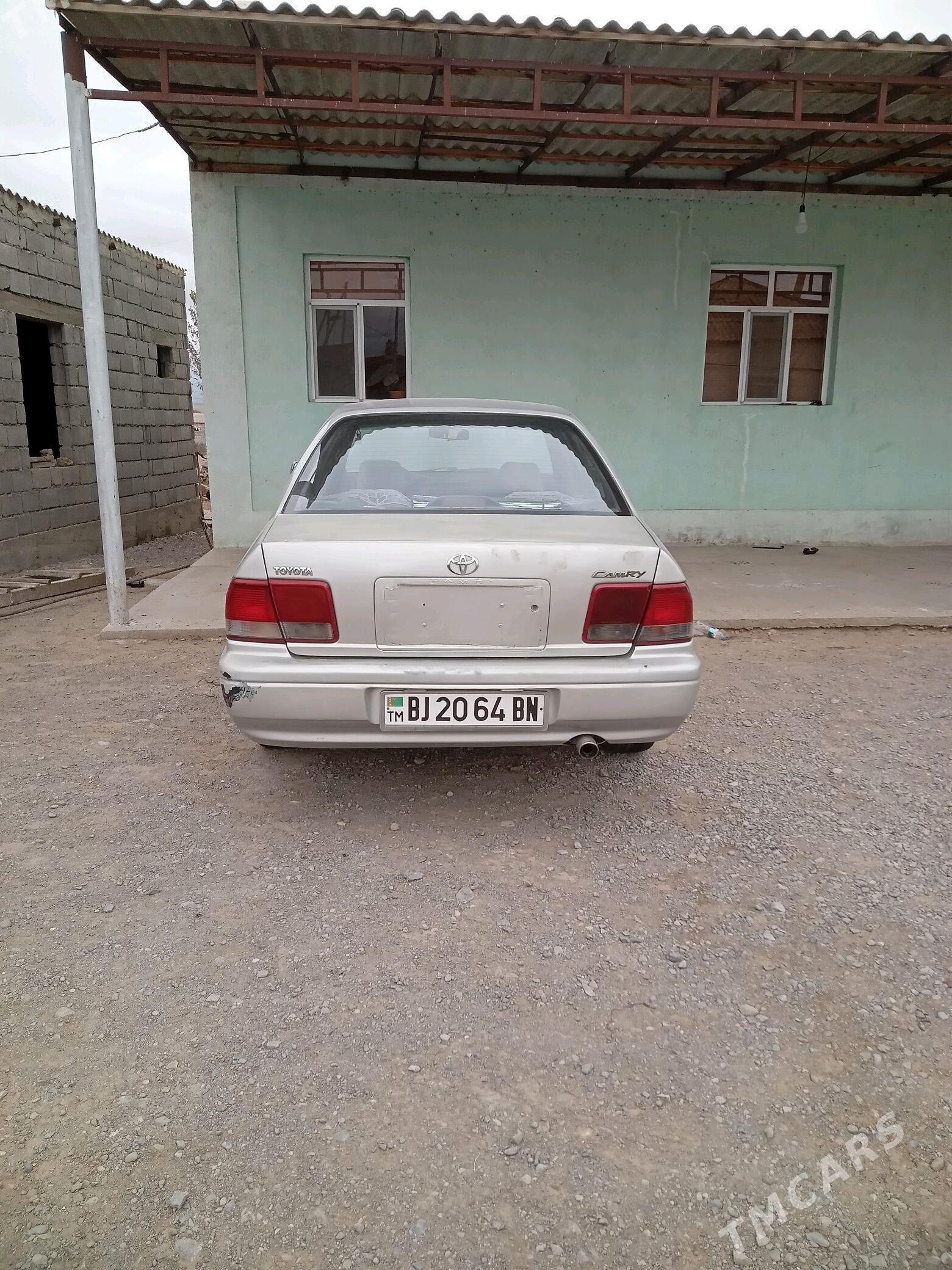 Toyota Camry 1995 - 55 000 TMT - Гызыларбат - img 2