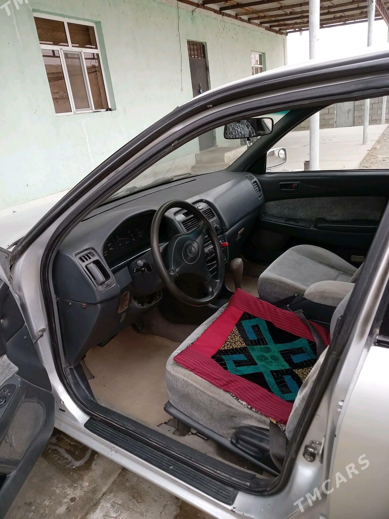 Toyota Camry 1995 - 55 000 TMT - Гызыларбат - img 4