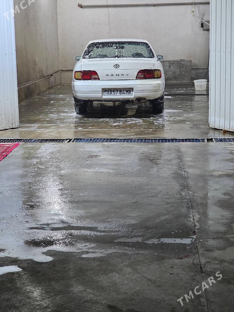 Toyota Camry 1996 - 80 000 TMT - Ёлётен - img 2