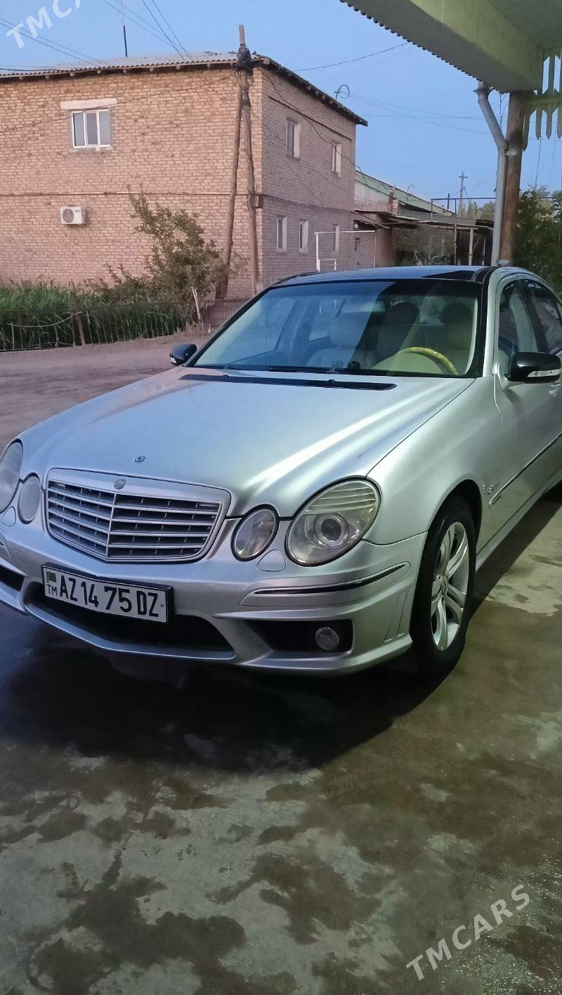 Mercedes-Benz E500 2003 - 110 000 TMT - Шабатский этрап - img 2