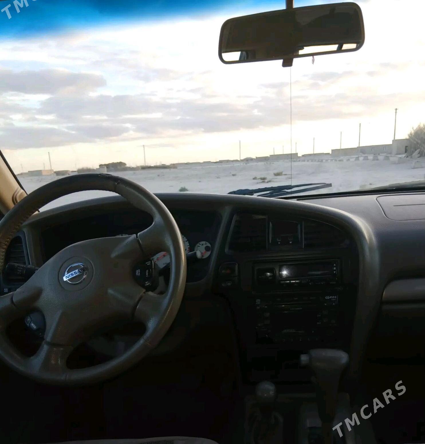 Nissan Pathfinder 2003 - 175 000 TMT - етр. Туркменбаши - img 2