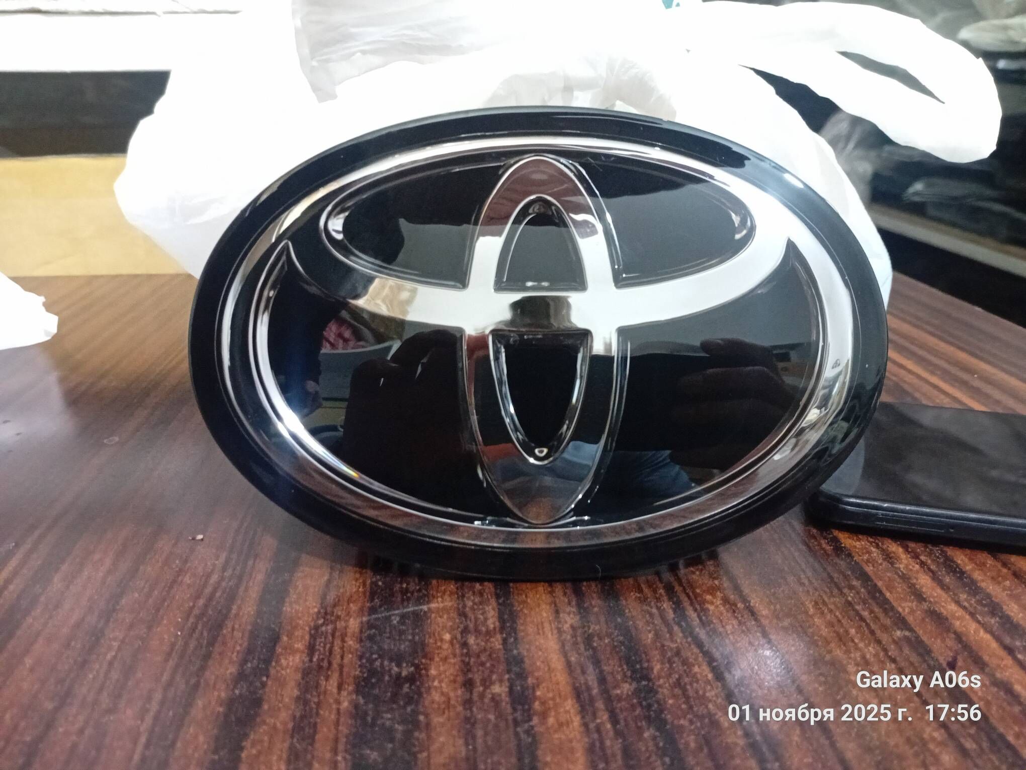 EMBILEMBA TOYOTA RADAR 750 TMT - Bedew - img 3