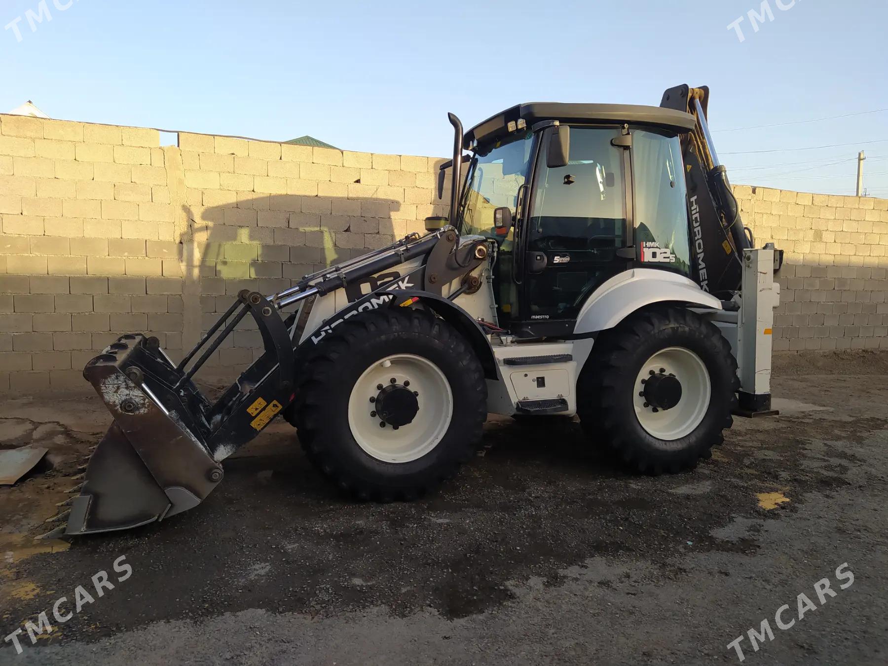 JCB 4CX ECO 2013 - 830 000 TMT - Ýaşlyk - img 2