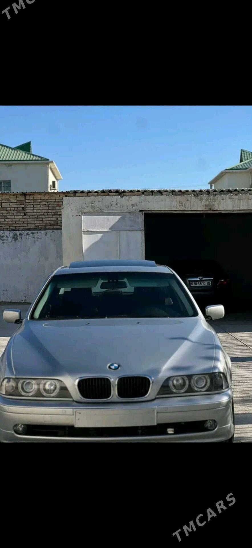 BMW 525 2002 - 130 000 TMT - Балканабат - img 5