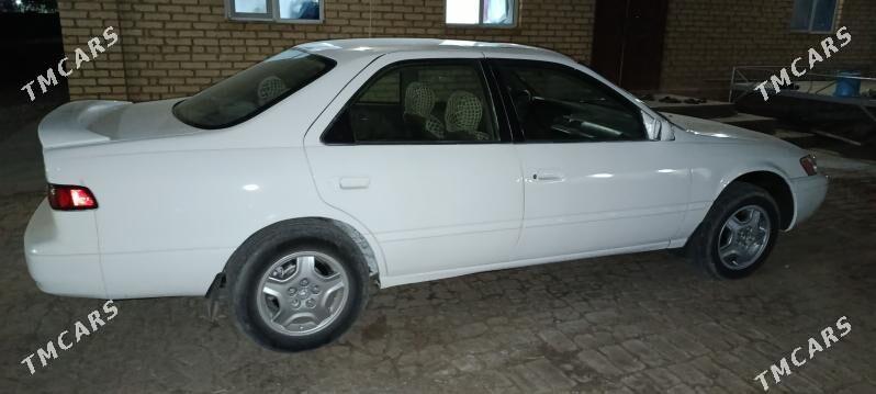 Toyota Camry 1999 - 110 000 TMT - Baýramaly - img 4