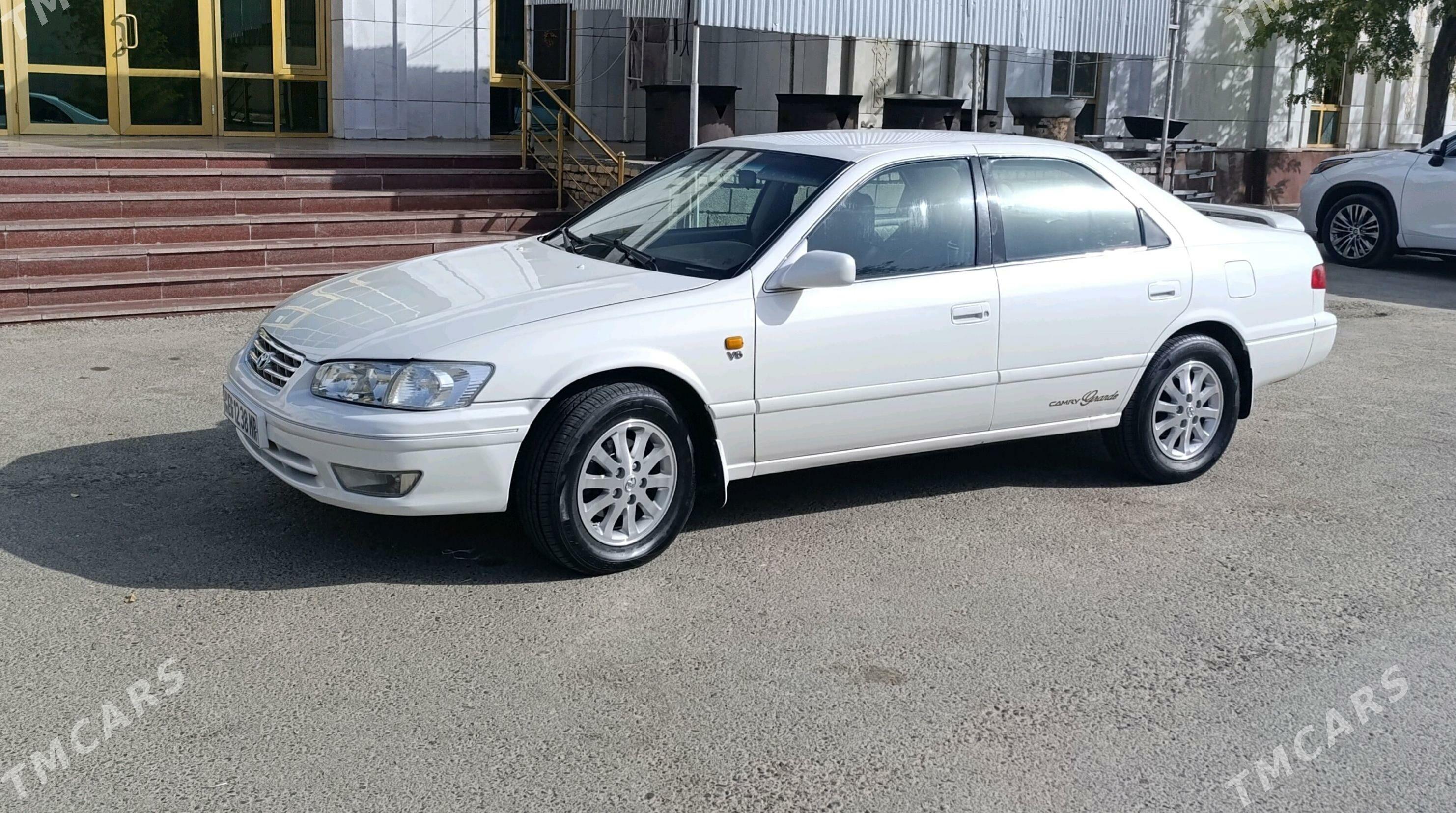 Toyota Camry 2000 - 175 000 TMT - Wekilbazar - img 2