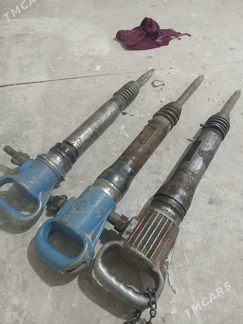 adboynk howaly - Änew - img 3