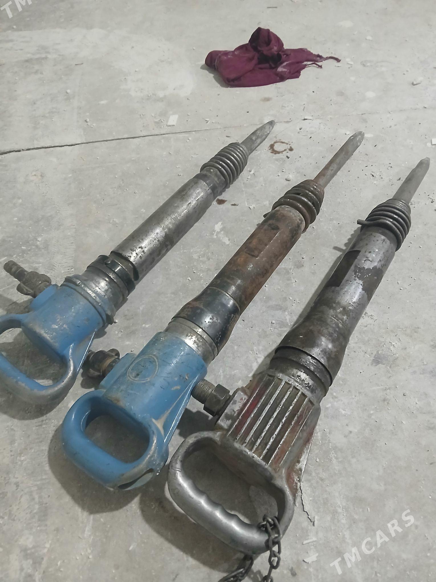 adboynk howaly - Änew - img 2