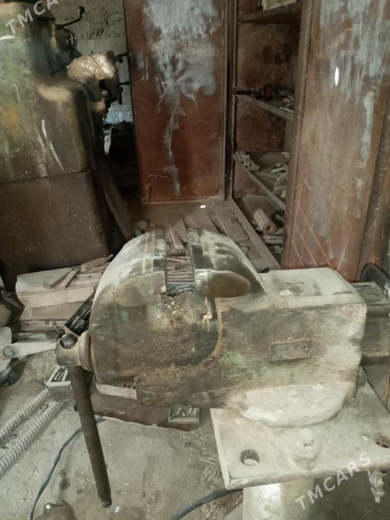 tokarny stanok - Tejen - img 3