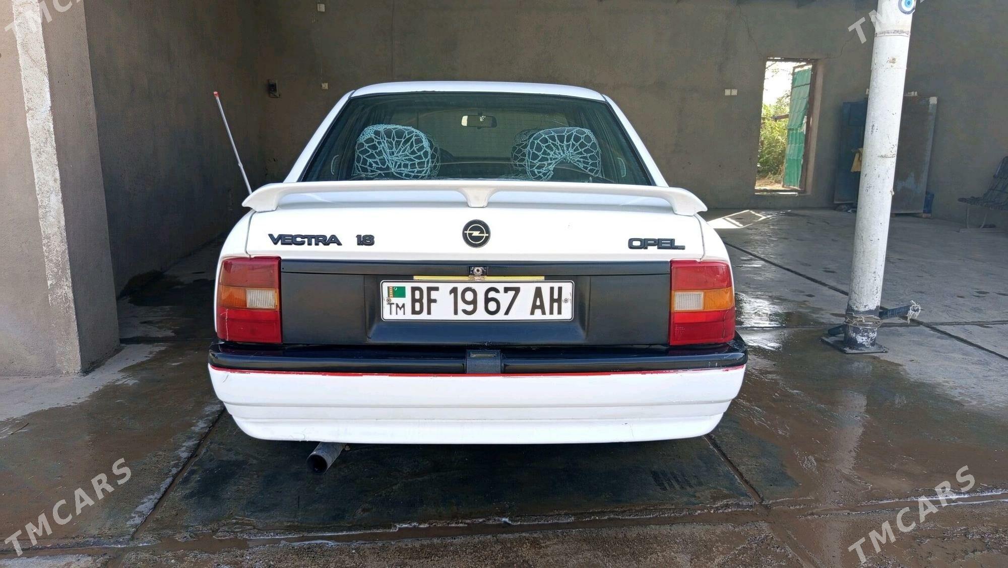 Opel Vectra 1992 - 30 000 TMT - Теджен - img 6