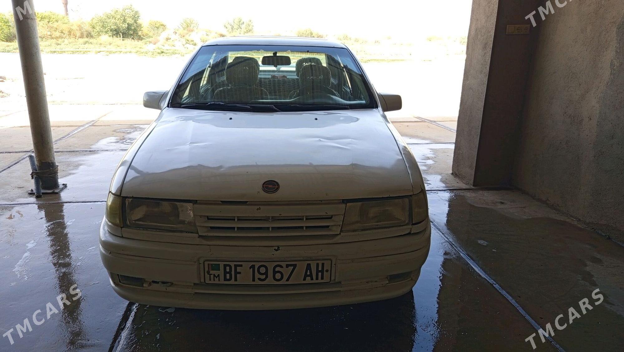 Opel Vectra 1992 - 30 000 TMT - Теджен - img 5