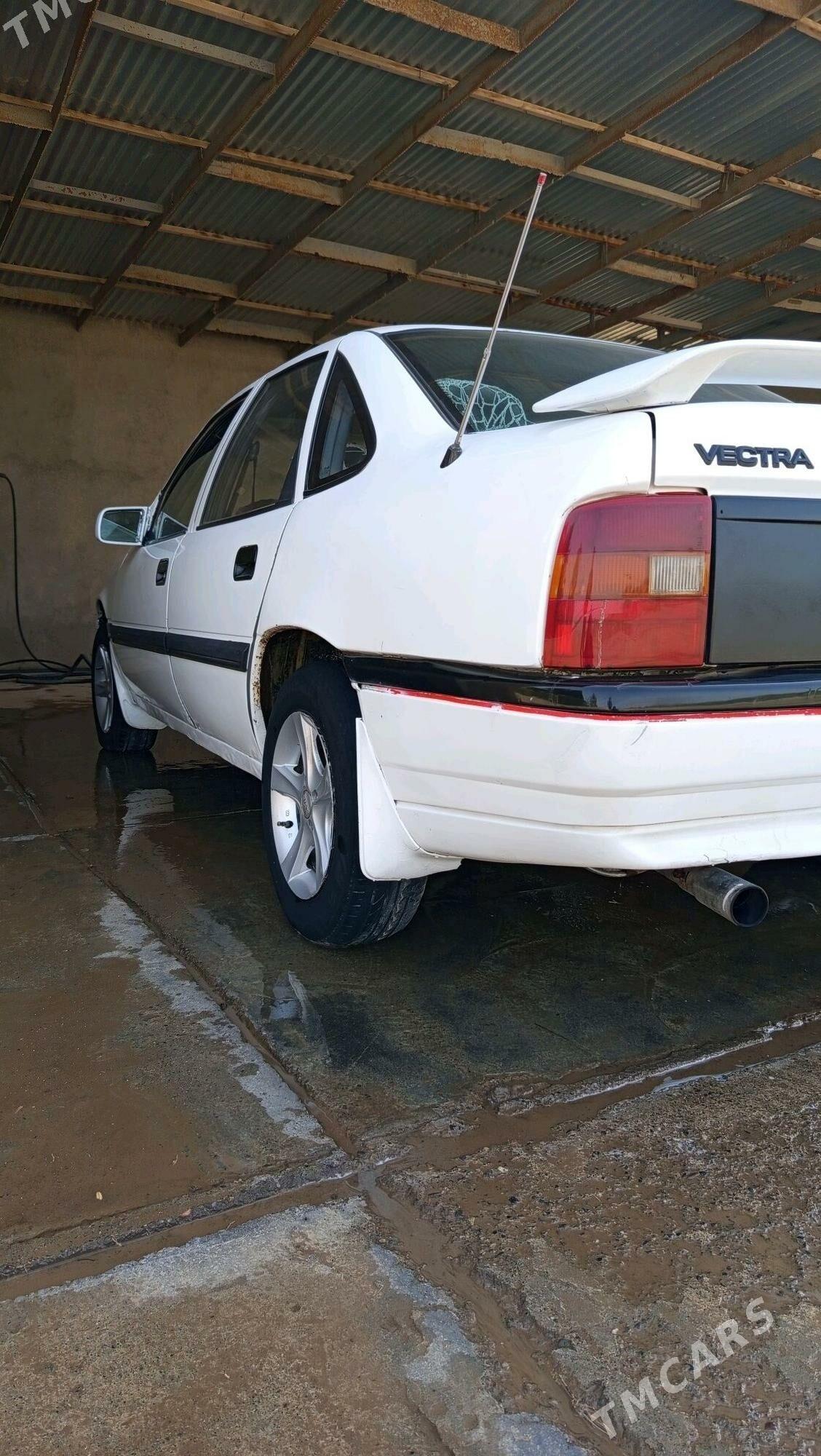 Opel Vectra 1992 - 30 000 TMT - Теджен - img 3