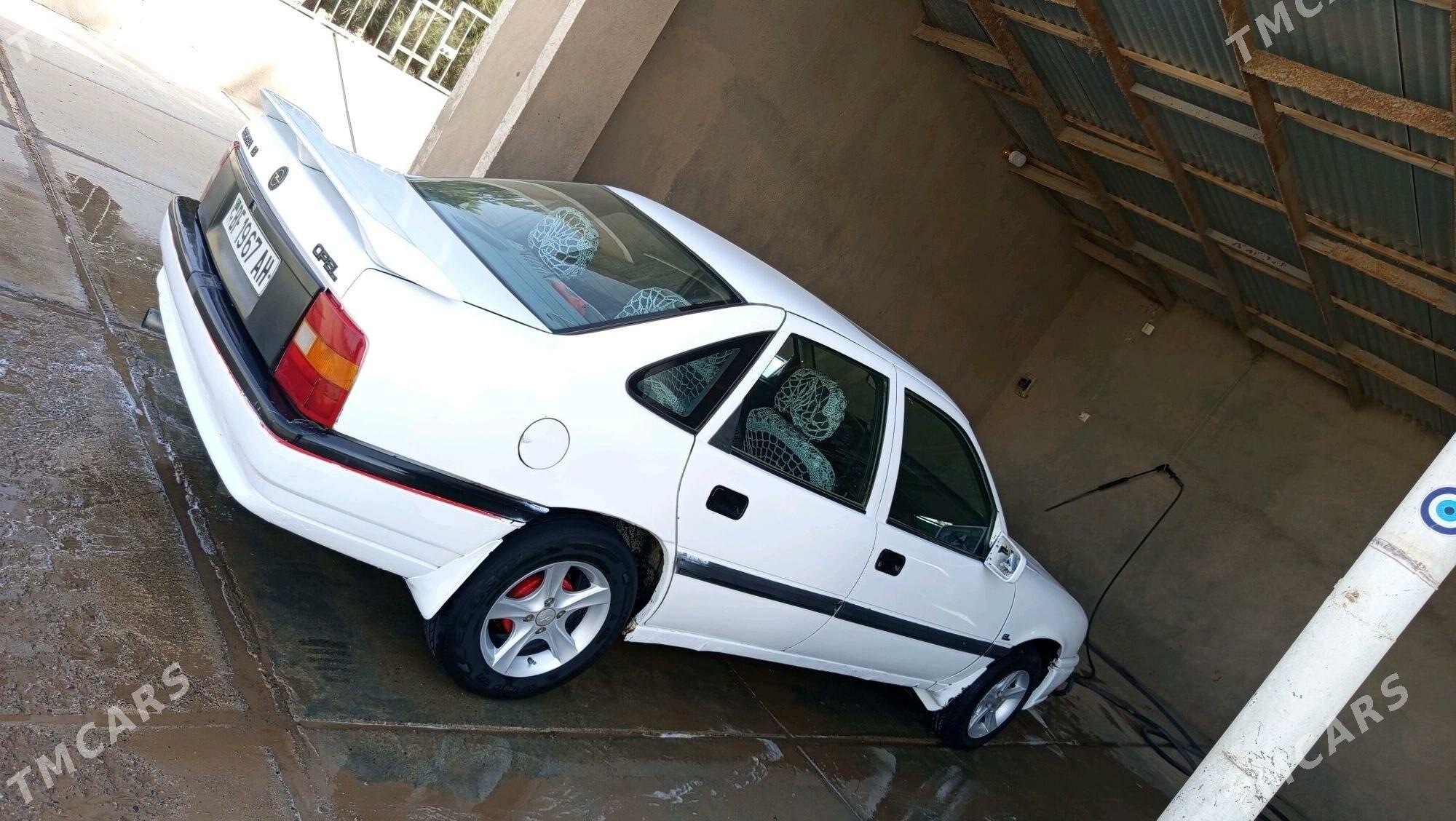 Opel Vectra 1992 - 30 000 TMT - Теджен - img 7