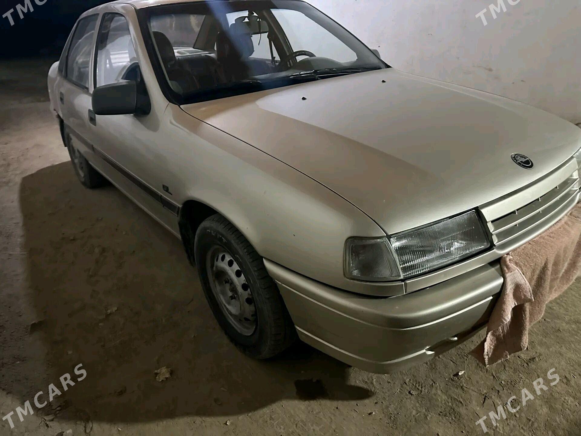 Opel Vectra 1993 - 35 000 TMT - Dänew - img 2