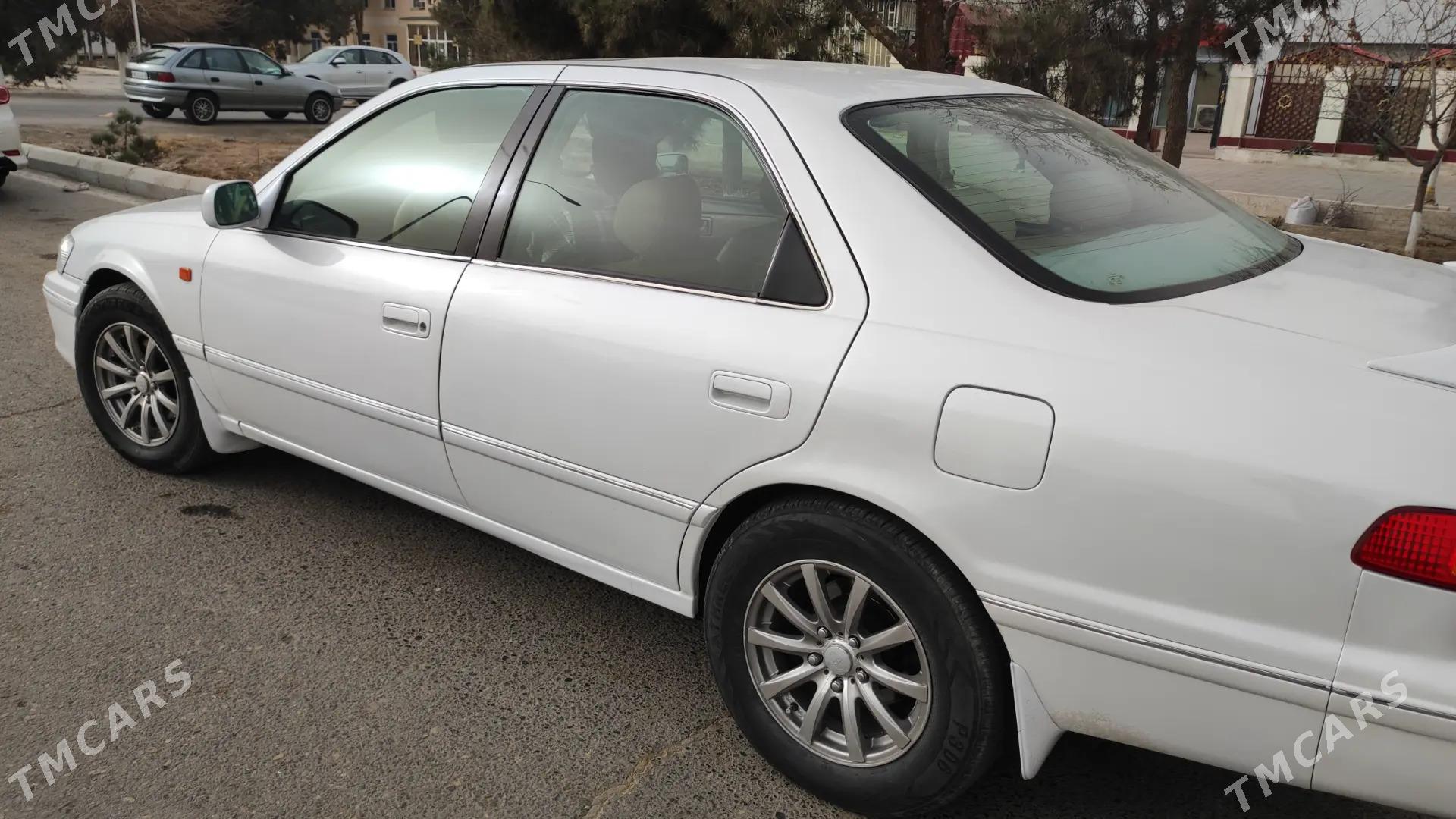 Toyota Camry 2000 - 165 000 TMT - Сакарчага - img 6