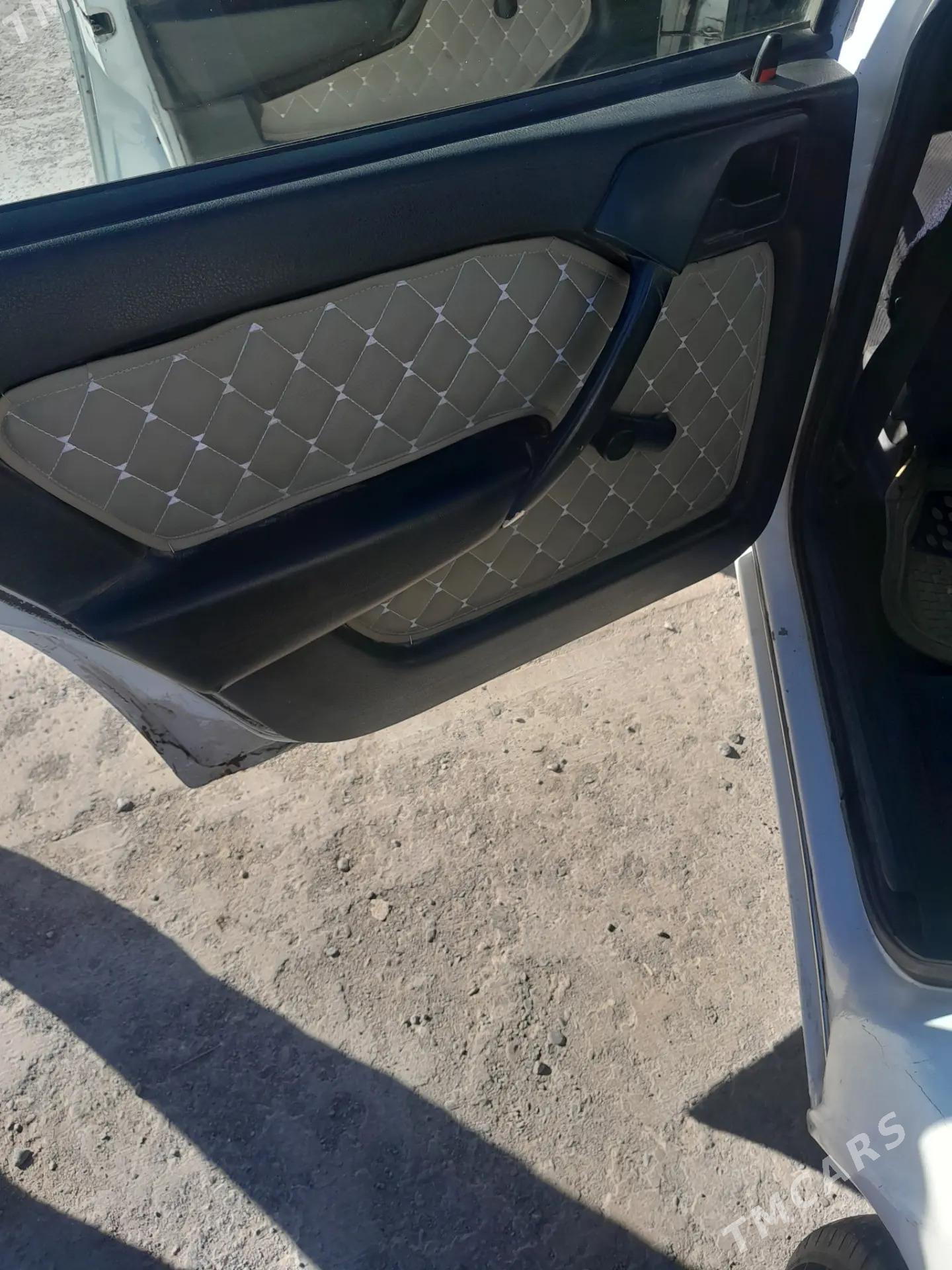 Opel Vectra 1993 - 36 000 TMT - Дашогуз - img 6