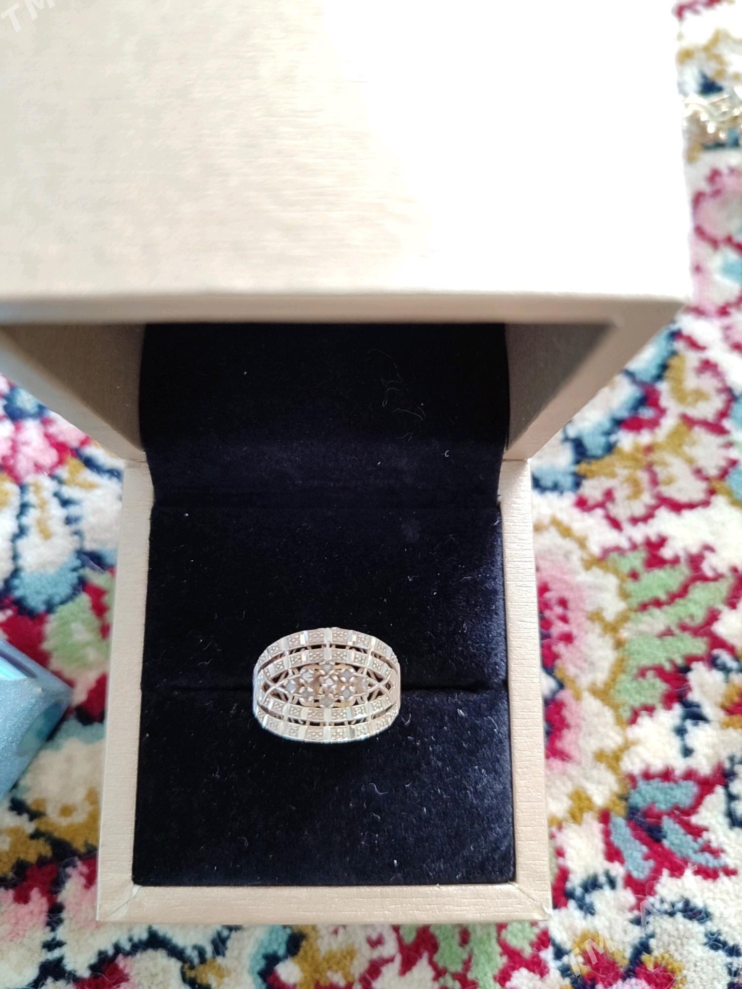 gyzyl yüzük yitdi - "Алтын Асыр" Гундогар базары ( Толкучка) - img 1