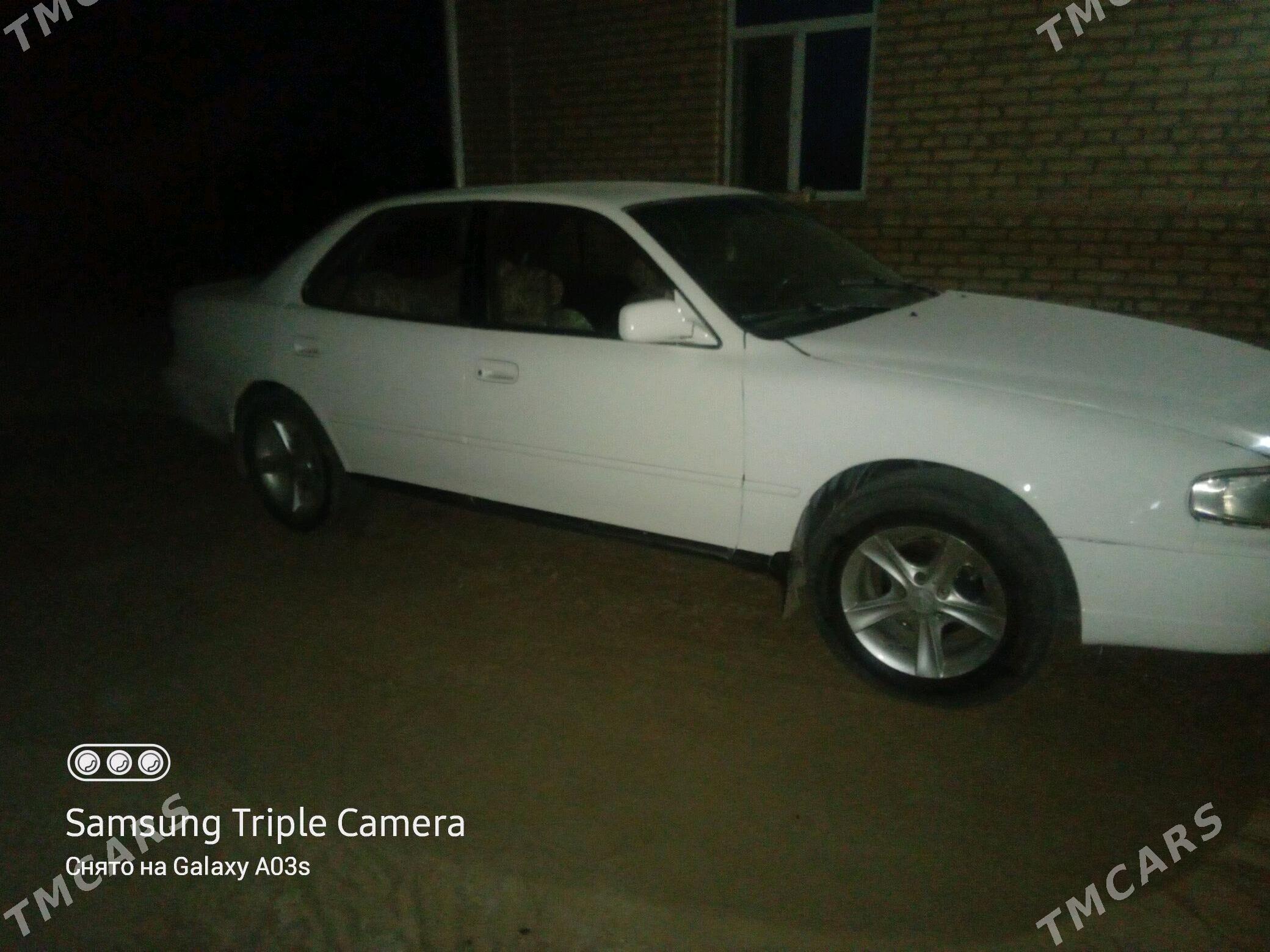 Toyota Camry 1993 - 72 000 TMT - Дашогуз - img 4