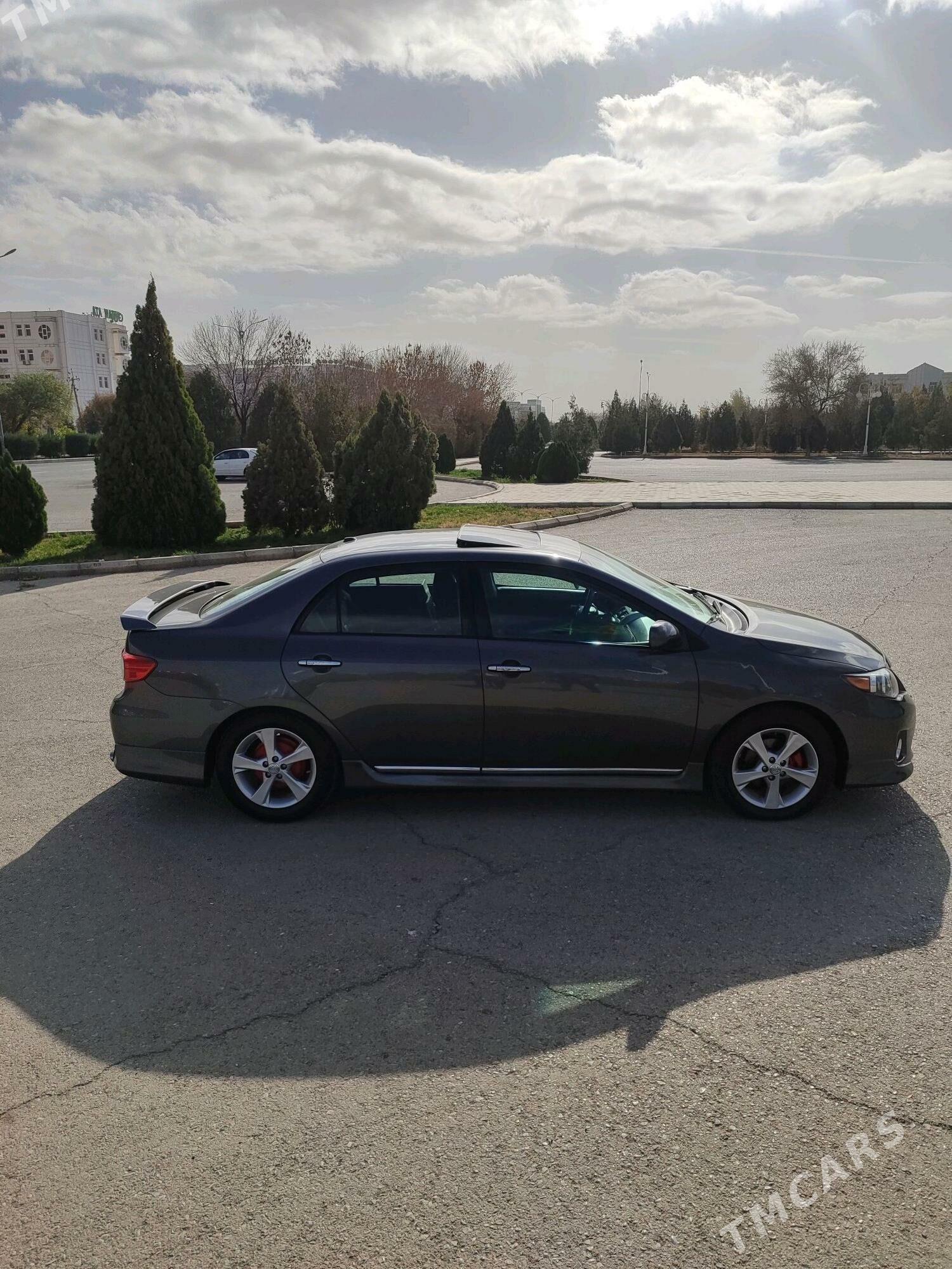 Toyota Corolla 2012 - 190 000 TMT - Дашогуз - img 7