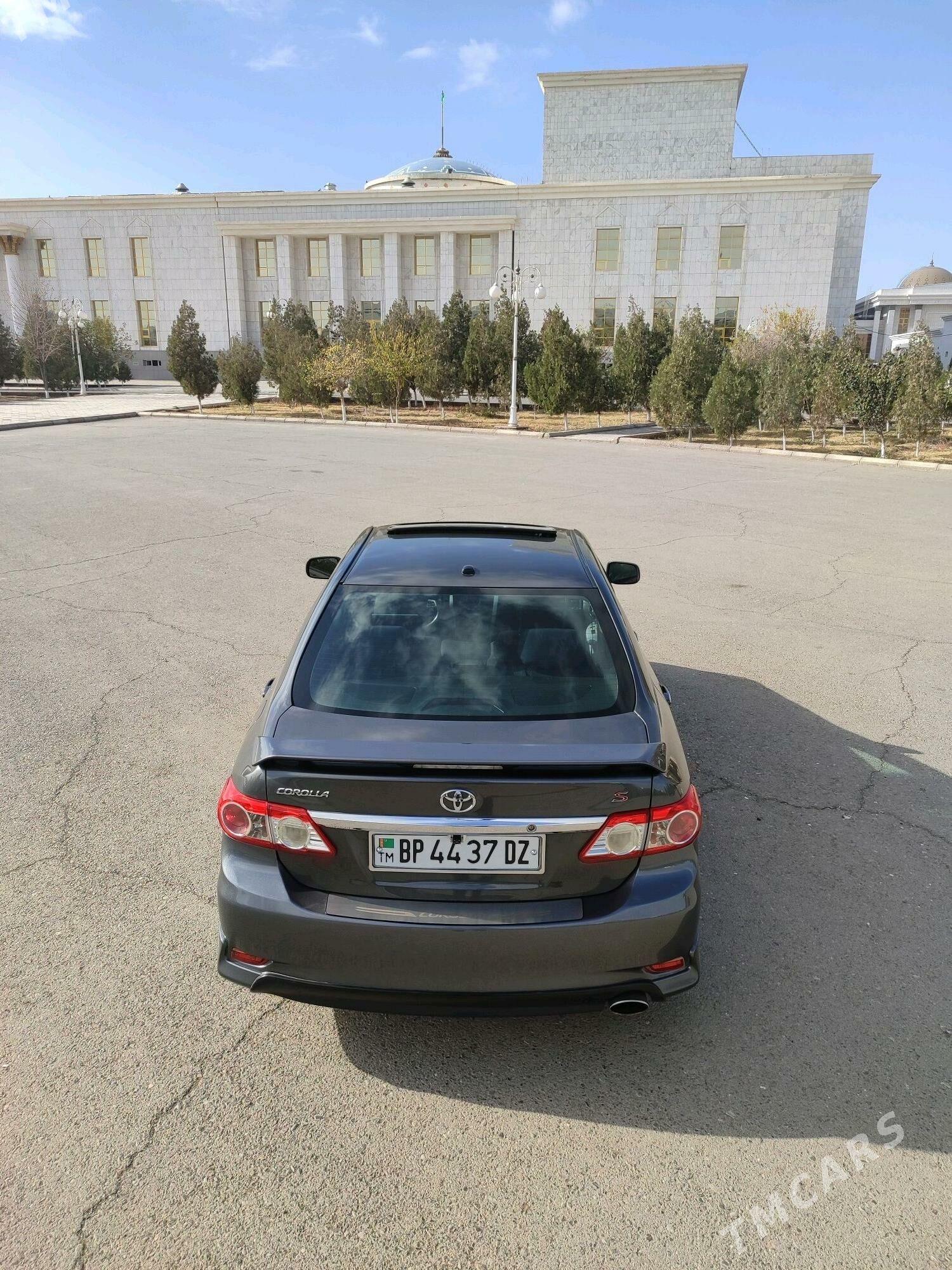 Toyota Corolla 2012 - 190 000 TMT - Дашогуз - img 3