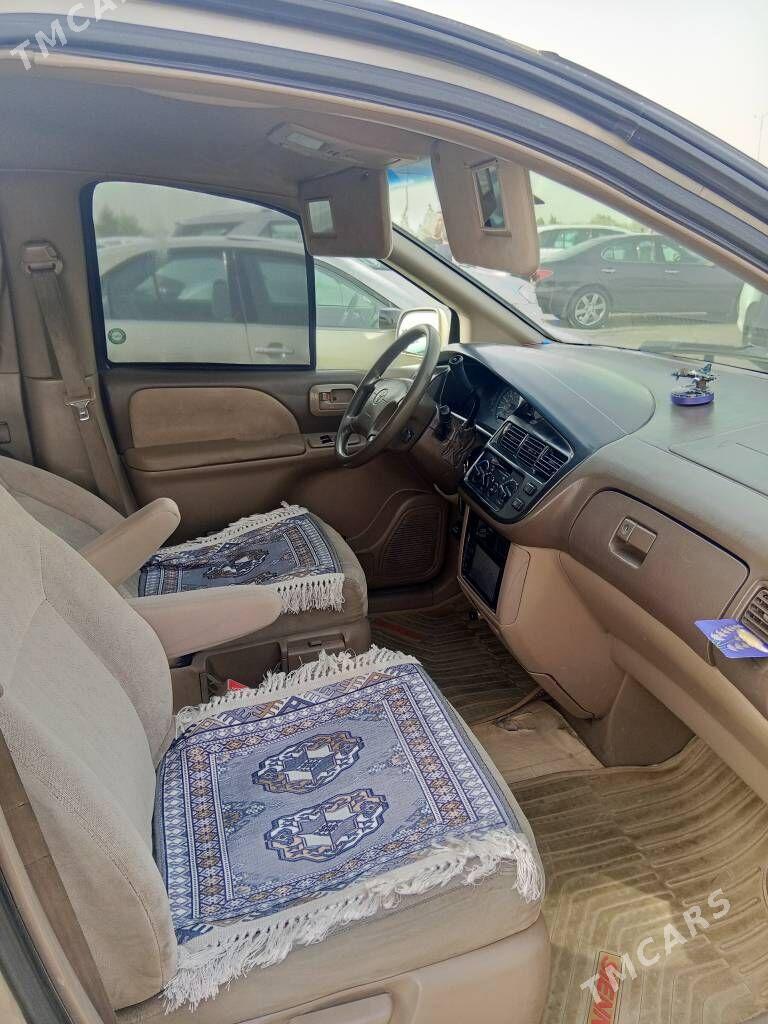 Toyota Sienna 2001 - 155 000 TMT - Чарджоу - img 1