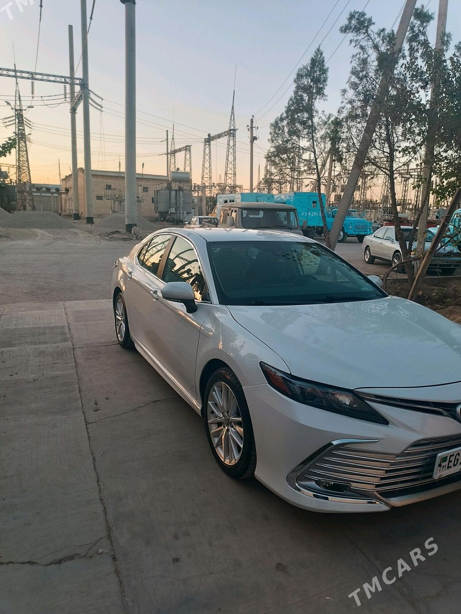 Toyota Camry 2022 - 320 000 TMT - Мары - img 2