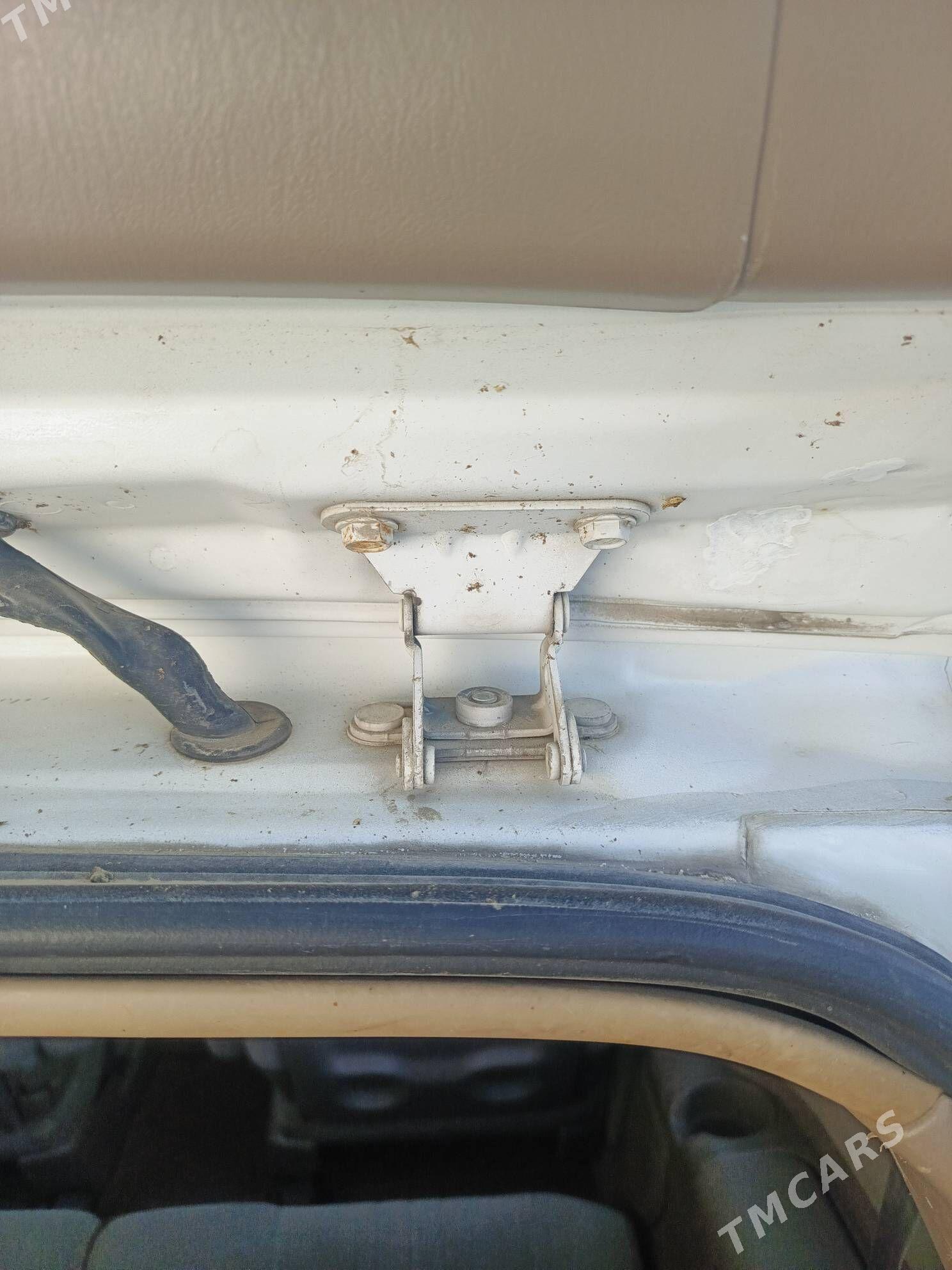 Toyota Sienna 2003 - 165 000 TMT - Gyzylarbat - img 9